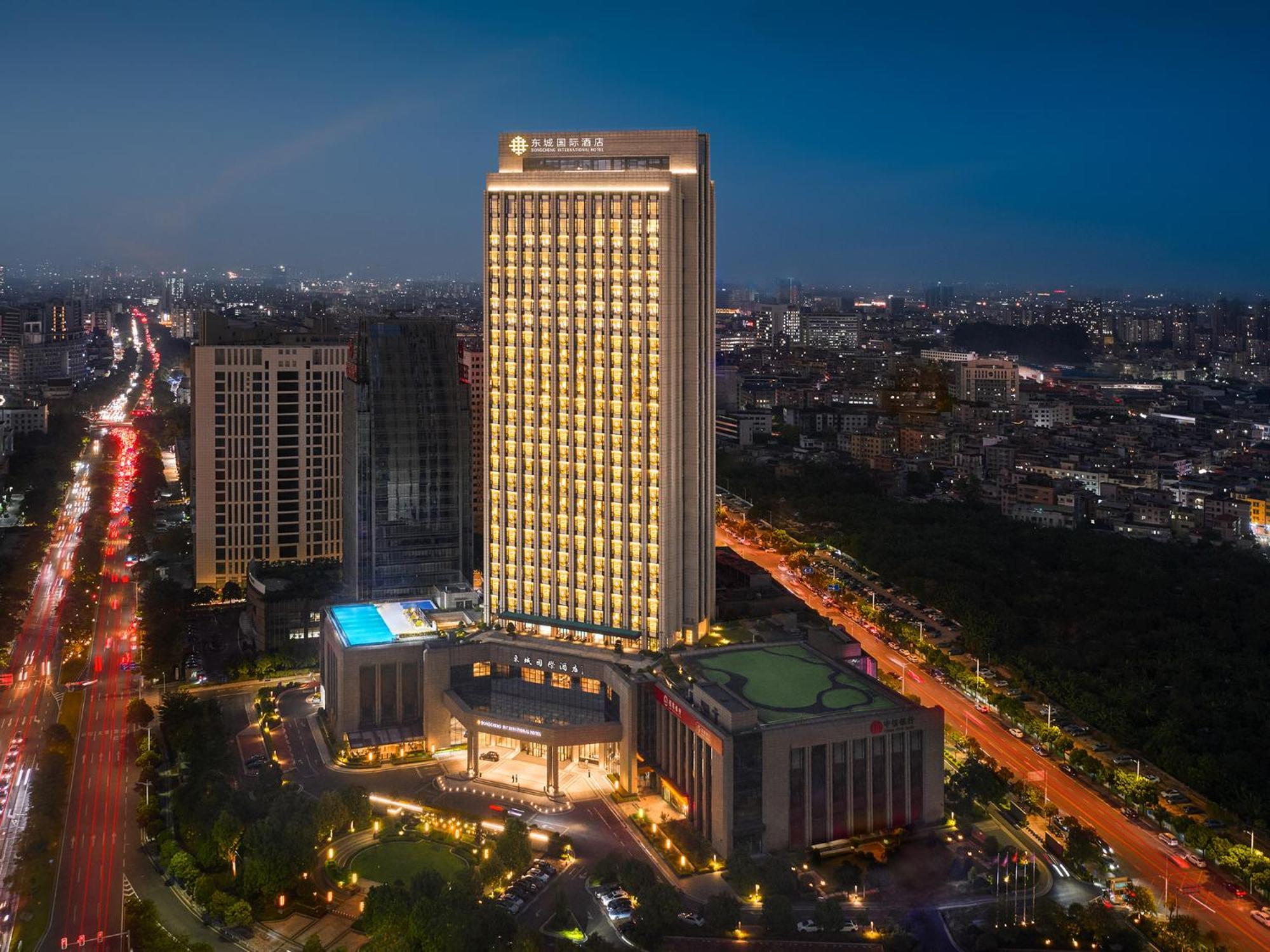 Dongguan Dongcheng International Hotel - Free Shuttle Buses For Executive Room Guests During Canton Fair מראה חיצוני תמונה