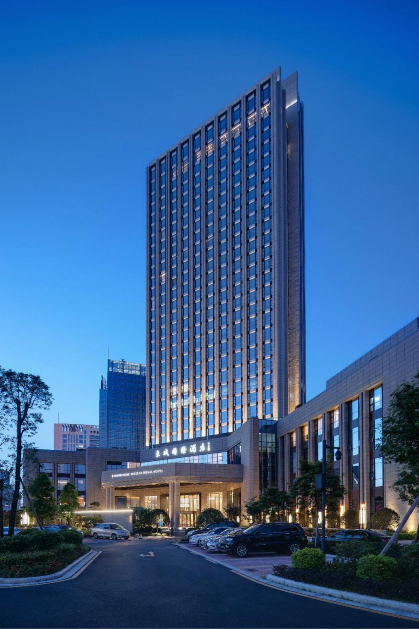 Dongguan Dongcheng International Hotel - Free Shuttle Buses For Executive Room Guests During Canton Fair מראה חיצוני תמונה