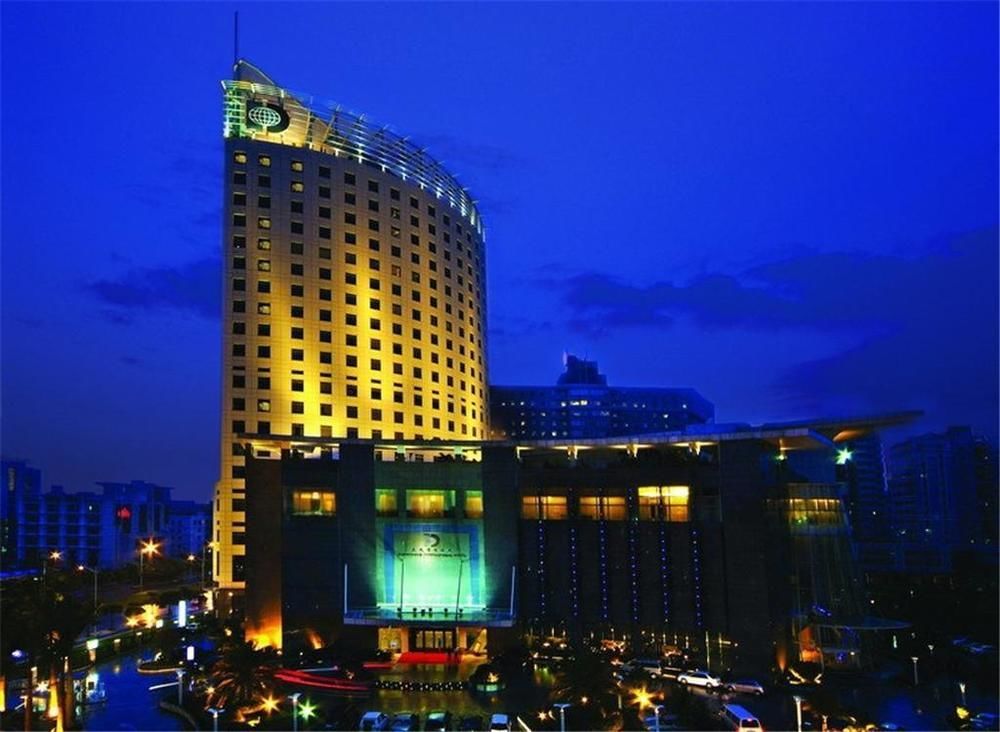 Dongguan Dongcheng International Hotel - Free Shuttle Buses For Executive Room Guests During Canton Fair מראה חיצוני תמונה